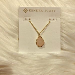 Kendra Scott Rose Quartz Kiri Necklace